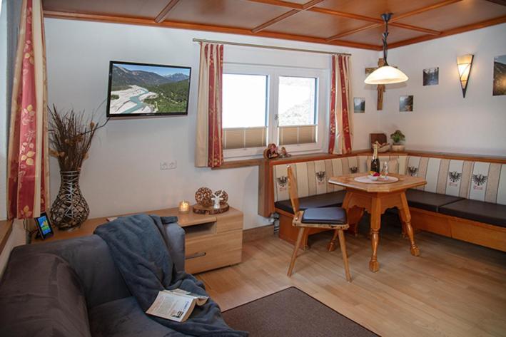 Ferienhaus Hochvogel Hinterhornbach Dış mekan fotoğraf